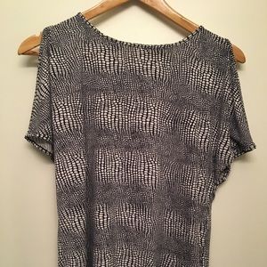Open shoulder MK top